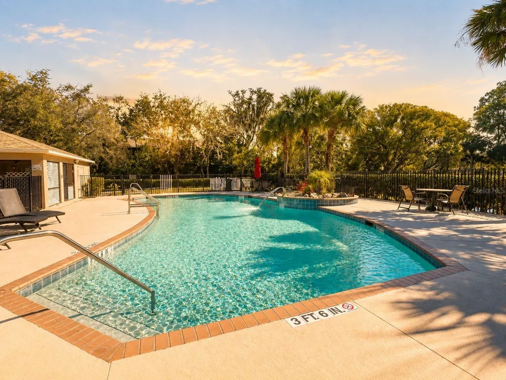 5073 KINGSCREST LANE Oviedo, FL 32765