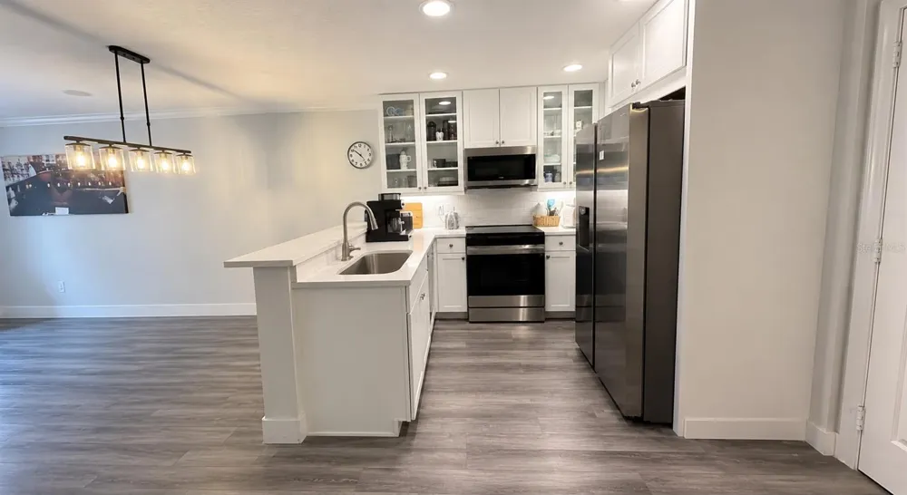 5073 KINGSCREST LANE Oviedo, FL 32765