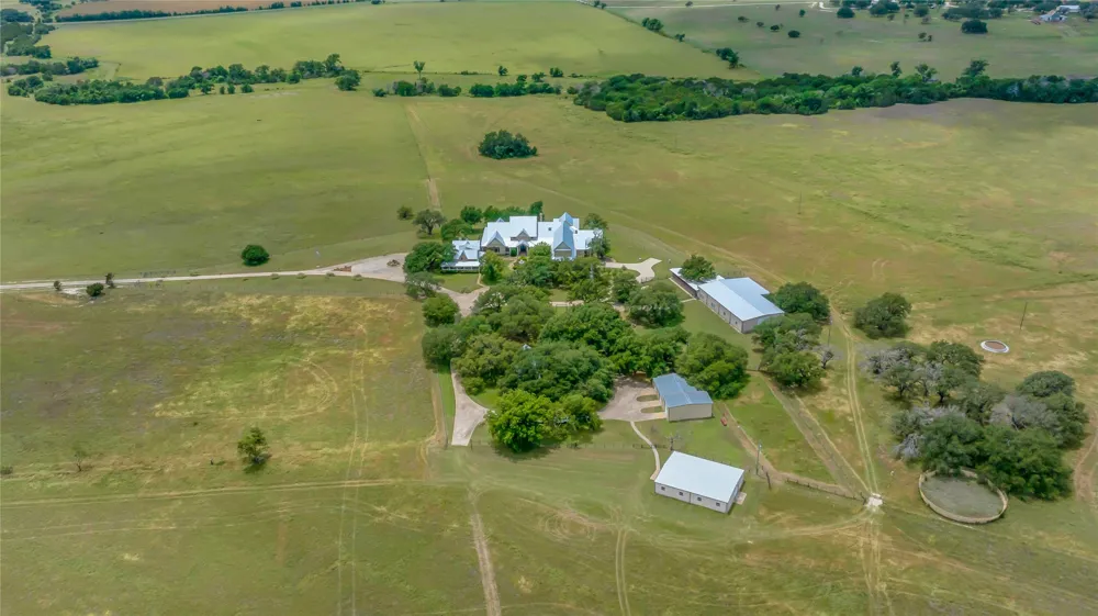 8356 FM 219 Clifton, TX 76634