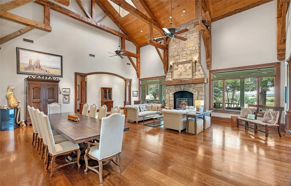 8356 FM 219 Clifton, TX 76634