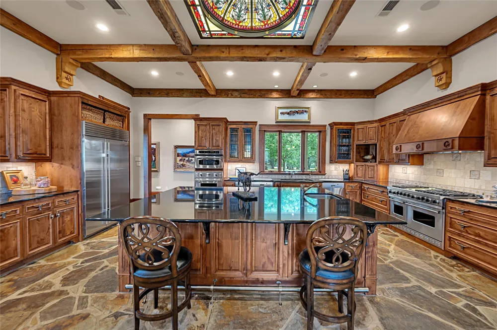 8356 FM 219 Clifton, TX 76634