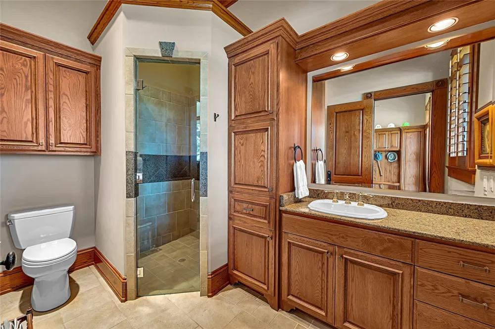 8356 FM 219 Clifton, TX 76634