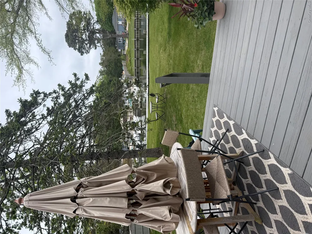 18 Shinnecock Road #3 Hampton Bays, NY 11946