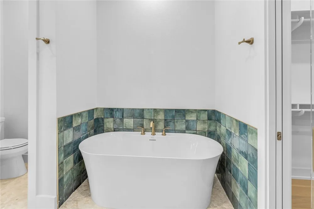 136 W Cotter Avenue #25 Port Aransas, TX 78373