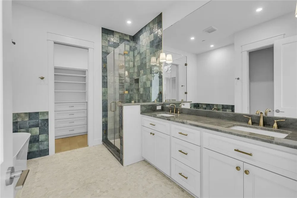 136 W Cotter Avenue #25 Port Aransas, TX 78373