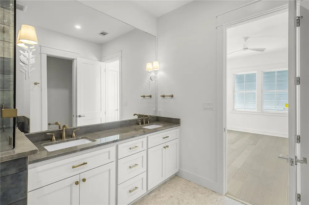 136 W Cotter Avenue #25 Port Aransas, TX 78373