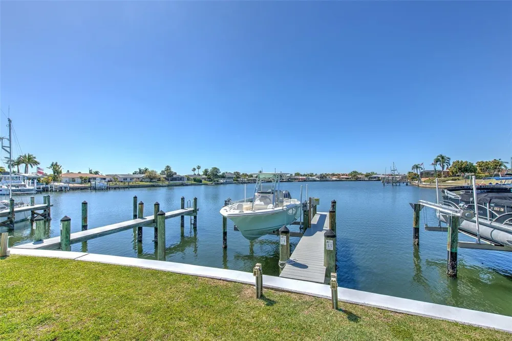 1008 APOLLO BEACH BOULEVARD #201 Apollo Beach, FL 33572