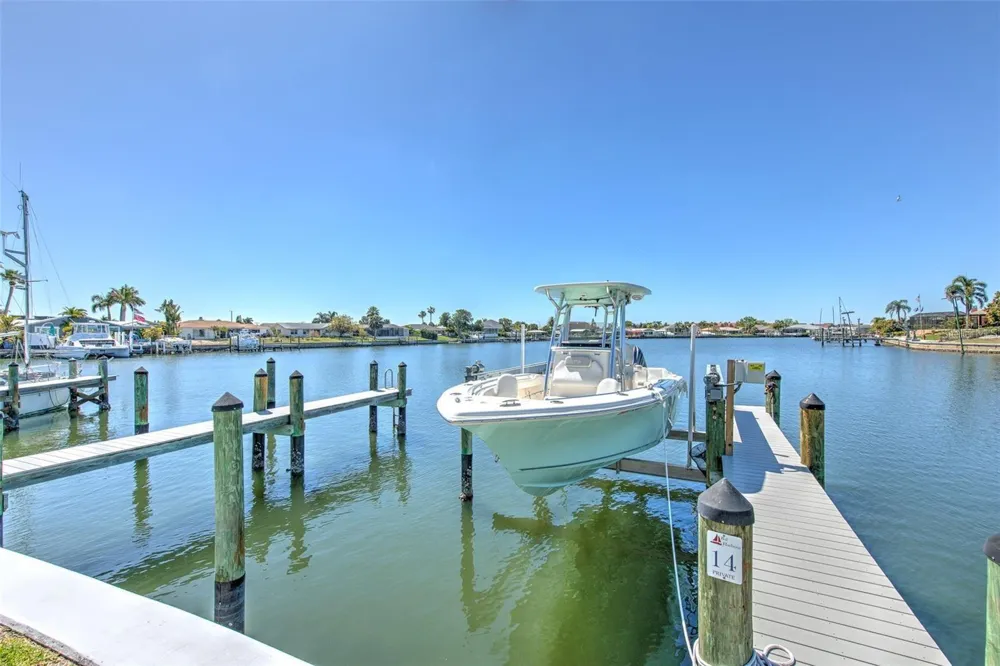 1008 APOLLO BEACH BOULEVARD #201 Apollo Beach, FL 33572
