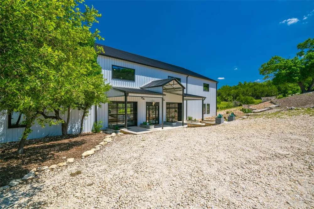 Trails End Road Leander, TX 78641