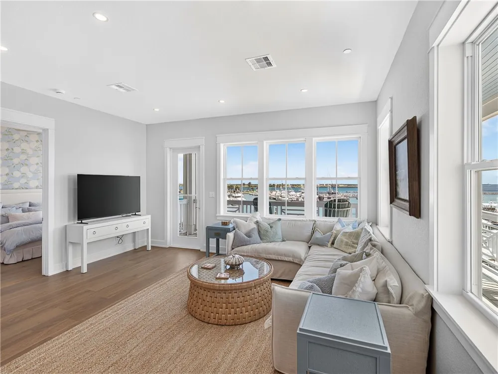 Address Not Shown Port Aransas, TX 78373