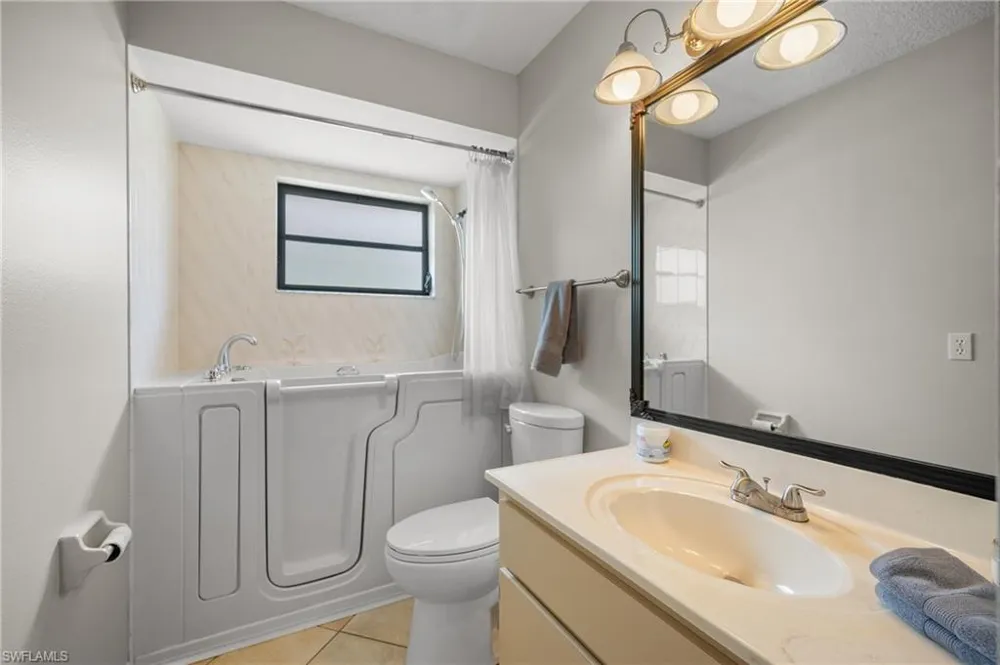 Address Not Shown Port Charlotte, FL 33981