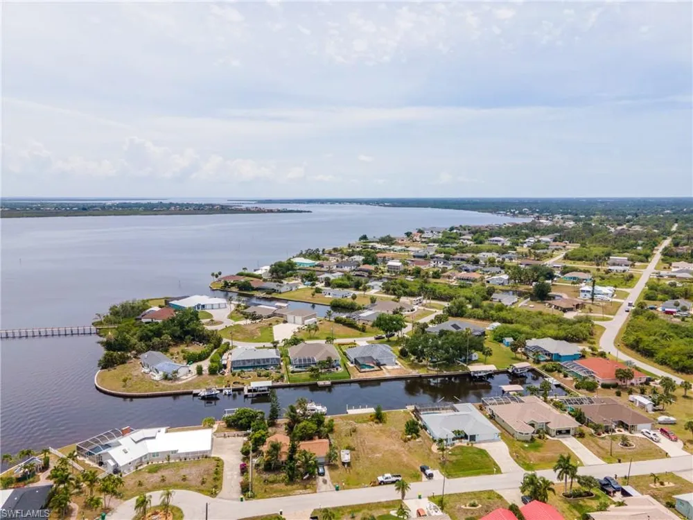Address Not Shown Port Charlotte, FL 33981