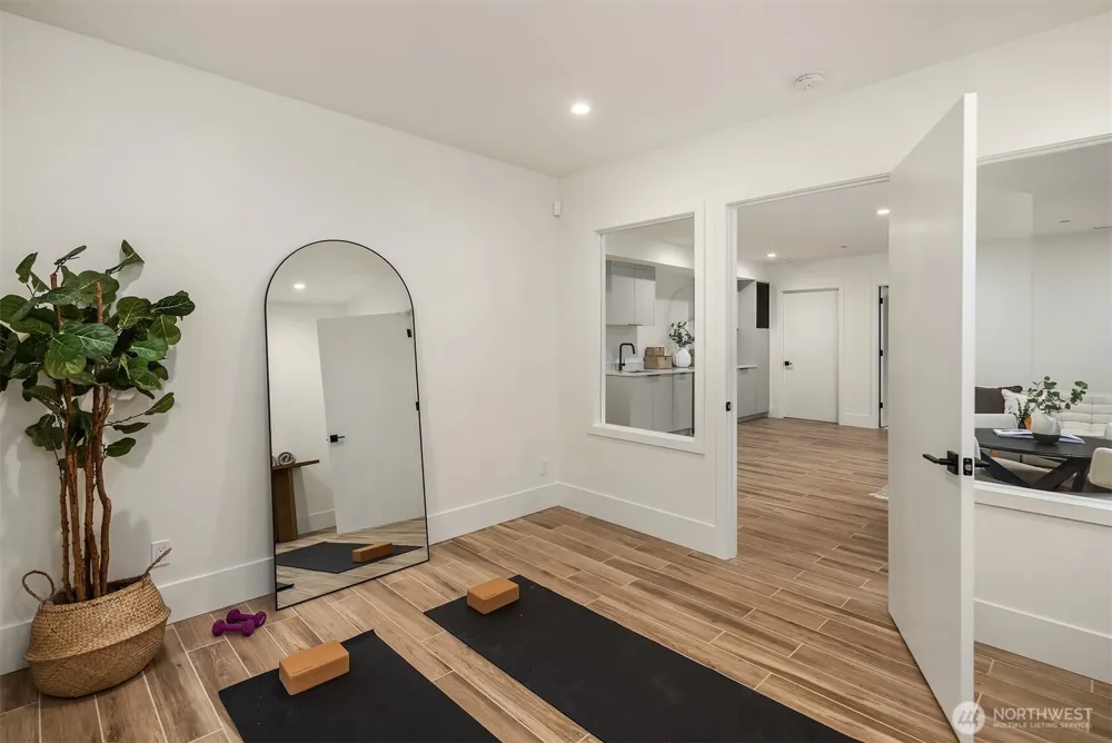 7611 NE 12th Street Medina, WA 98039