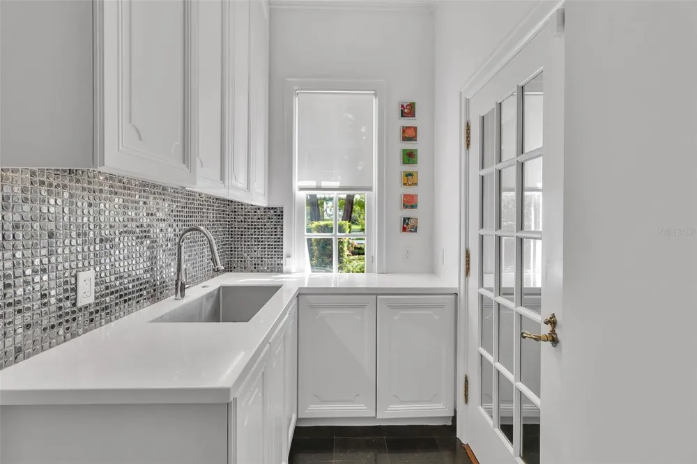 101 OSPREY POINT DRIVE Osprey, FL 34229