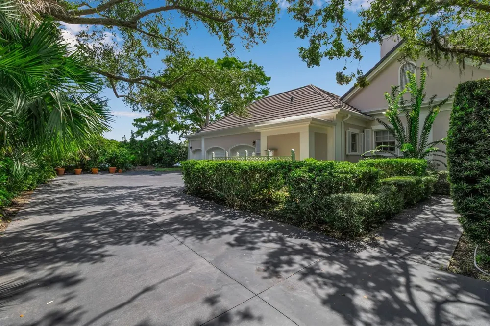 101 OSPREY POINT DRIVE Osprey, FL 34229