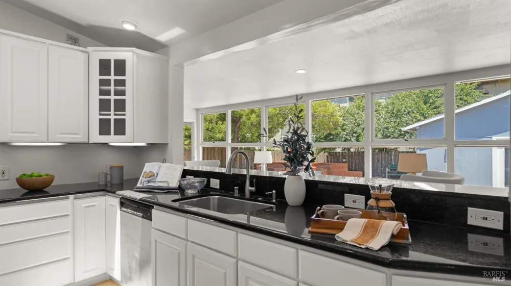 38 Bret Avenue San Rafael, CA 94901