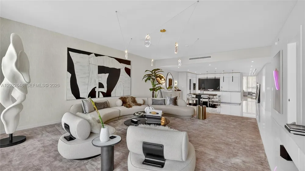 300 Biscayne Blvd Way #3604 Miami, FL 33131