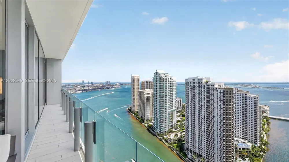 300 Biscayne Blvd Way #3604 Miami, FL 33131