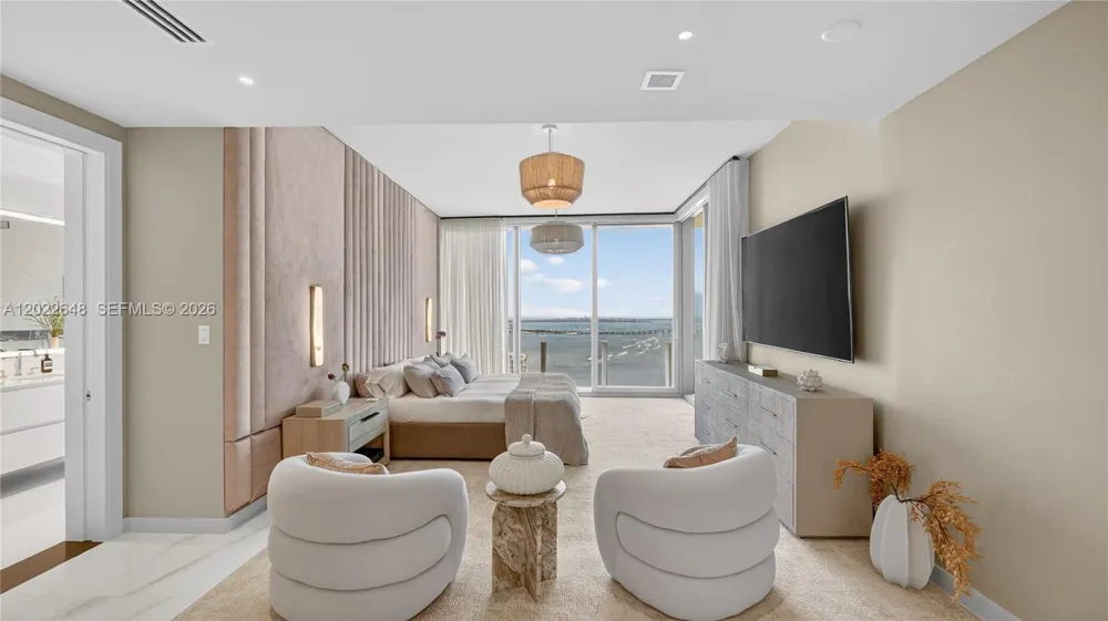 300 Biscayne Blvd Way #3604 Miami, FL 33131