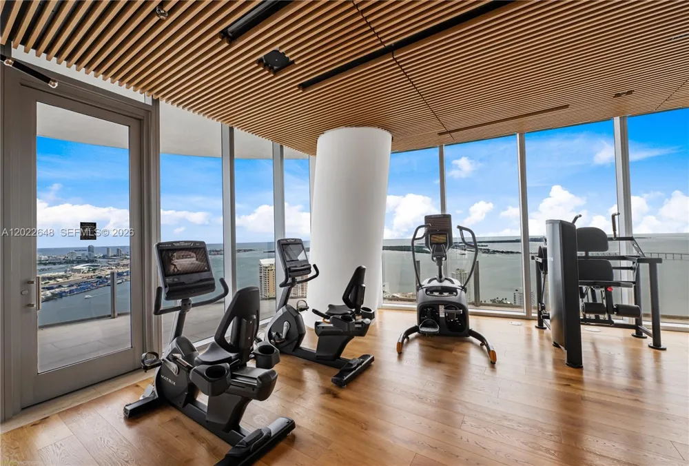 300 Biscayne Blvd Way #3604 Miami, FL 33131
