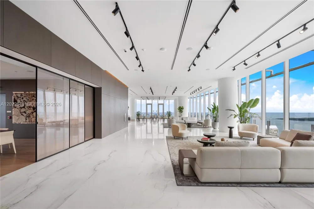 300 Biscayne Blvd Way #3604 Miami, FL 33131