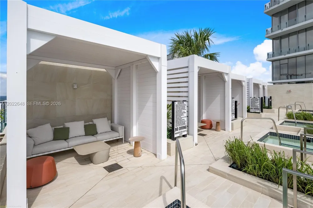 300 Biscayne Blvd Way #3604 Miami, FL 33131