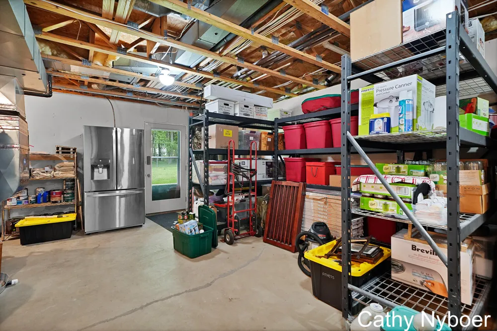 9188 W V AVENUE Prairie Ronde Township, MI 49087