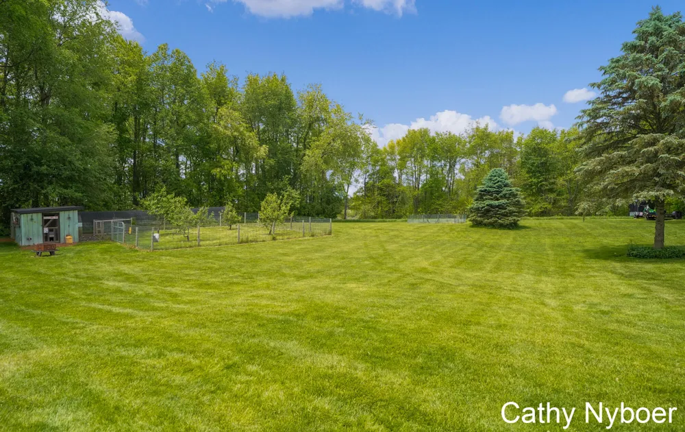 9188 W V AVENUE Prairie Ronde Township, MI 49087