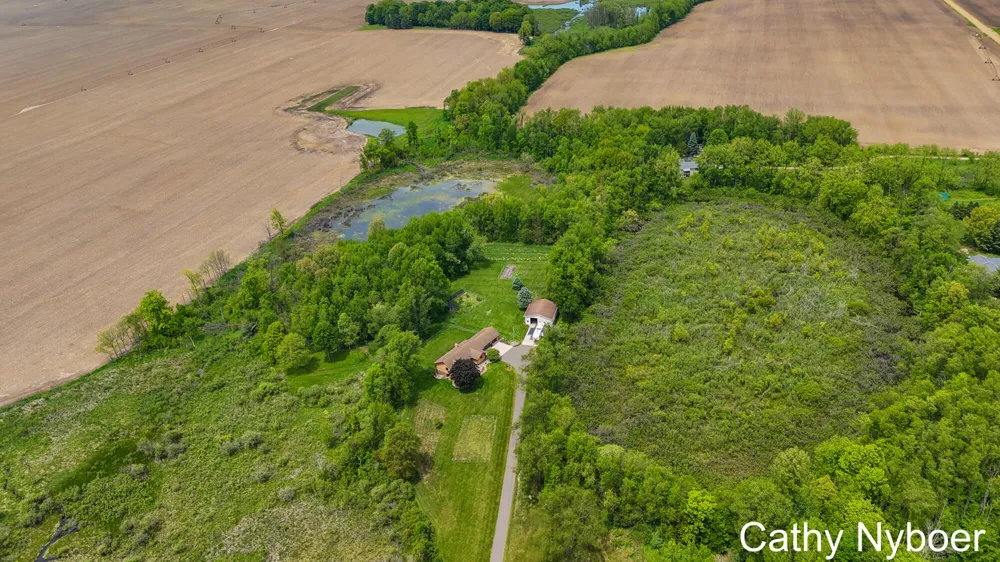 9188 W V AVENUE Prairie Ronde Township, MI 49087