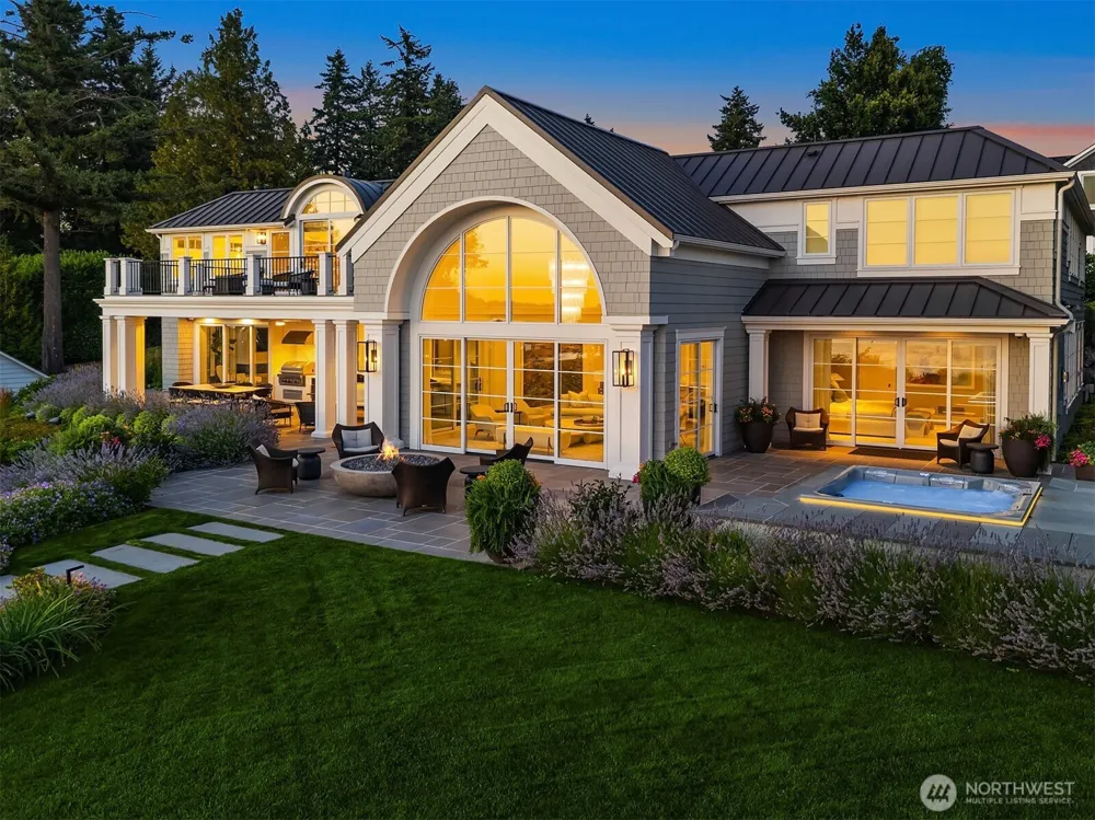 7545 NE 28th Place Medina, WA 98039