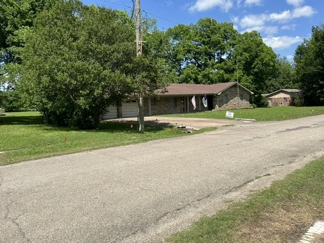 304 Sunset Street Roxton, TX 75477