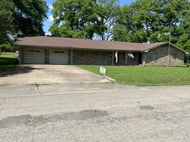 304 Sunset Street Roxton, TX 75477