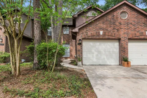 13 E Willowwood Court
