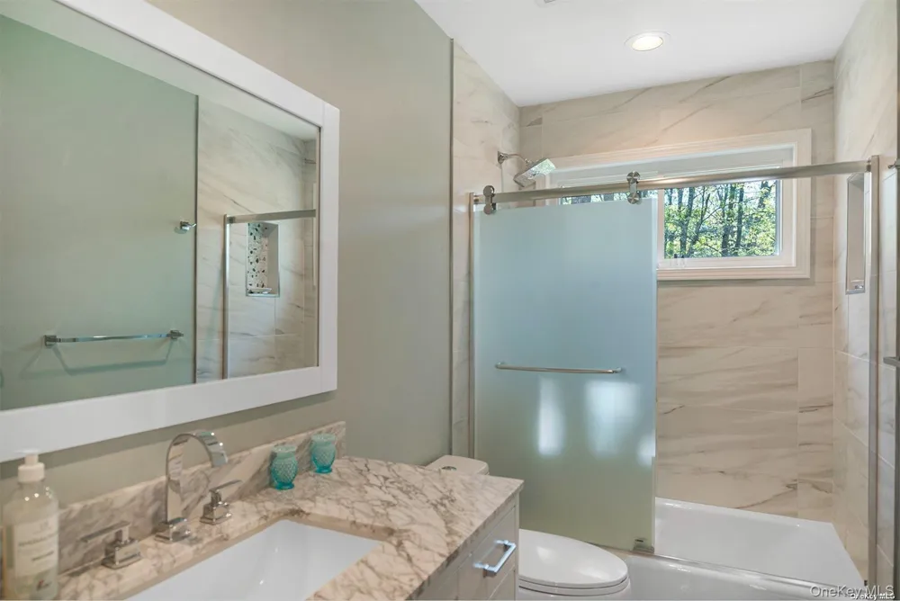 36 DeerField Way Quogue, NY 11959