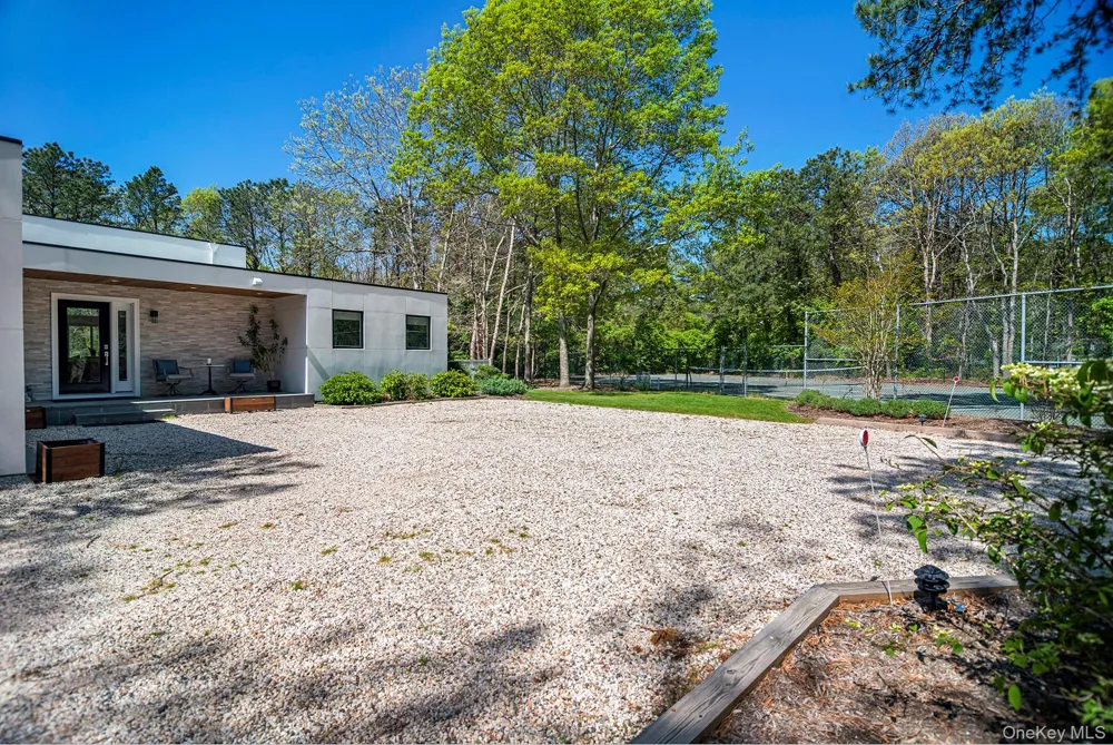 36 DeerField Way Quogue, NY 11959