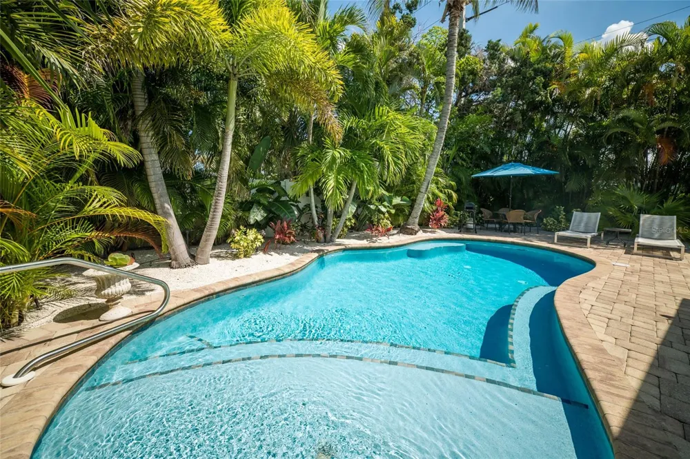 324 64TH STREET Holmes Beach, FL 34217