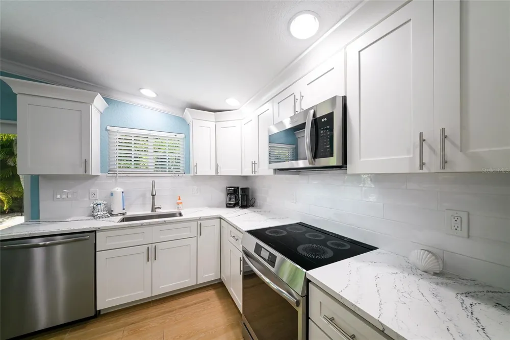 324 64TH STREET Holmes Beach, FL 34217