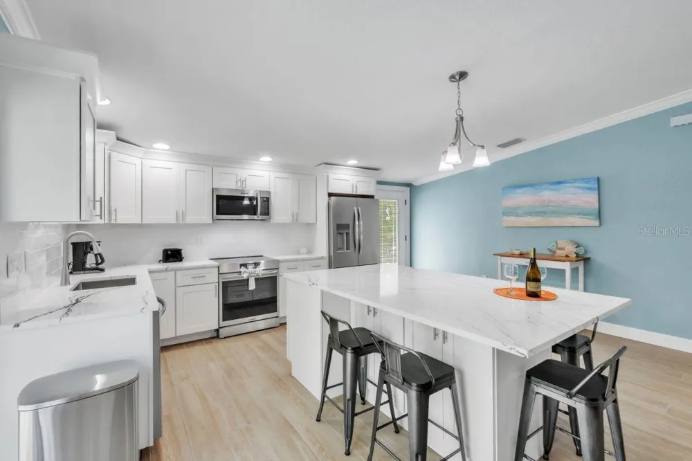 324 64TH STREET Holmes Beach, FL 34217