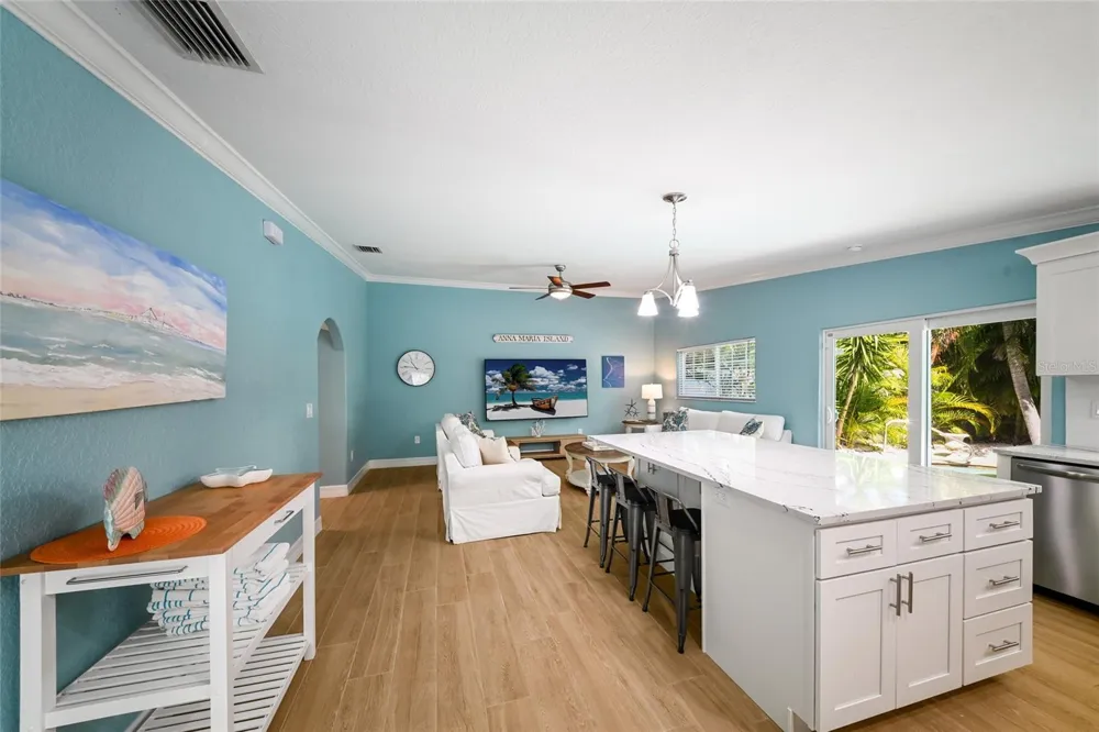 324 64TH STREET Holmes Beach, FL 34217