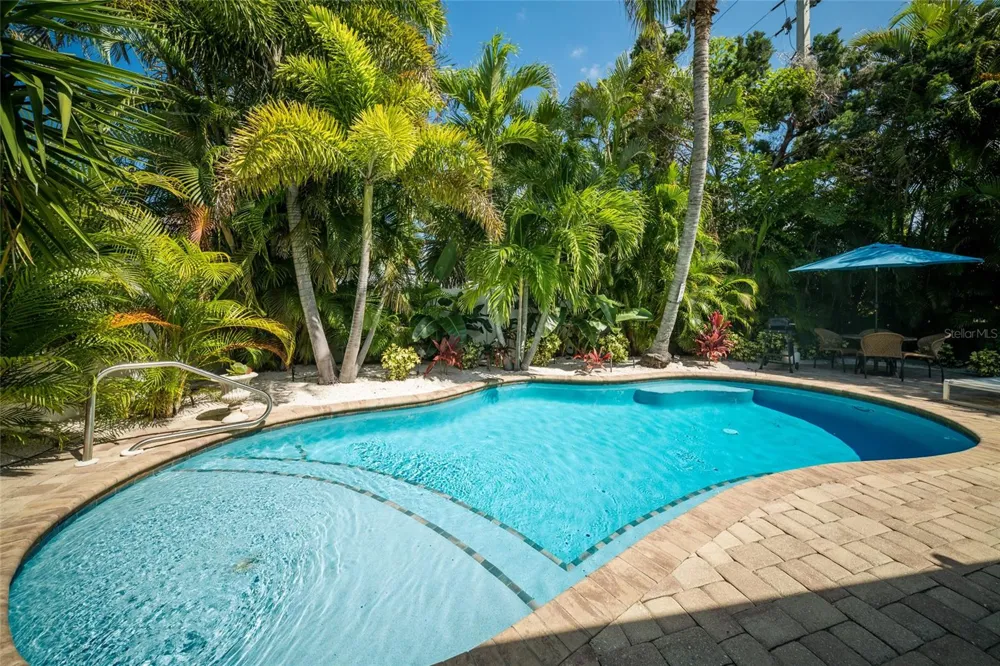 324 64TH STREET Holmes Beach, FL 34217