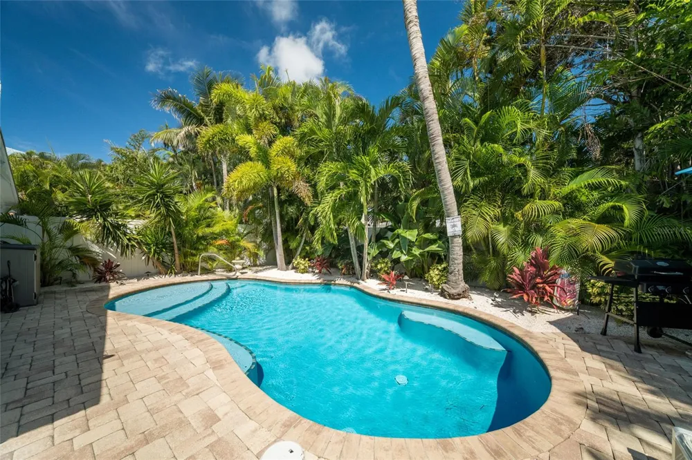 324 64TH STREET Holmes Beach, FL 34217