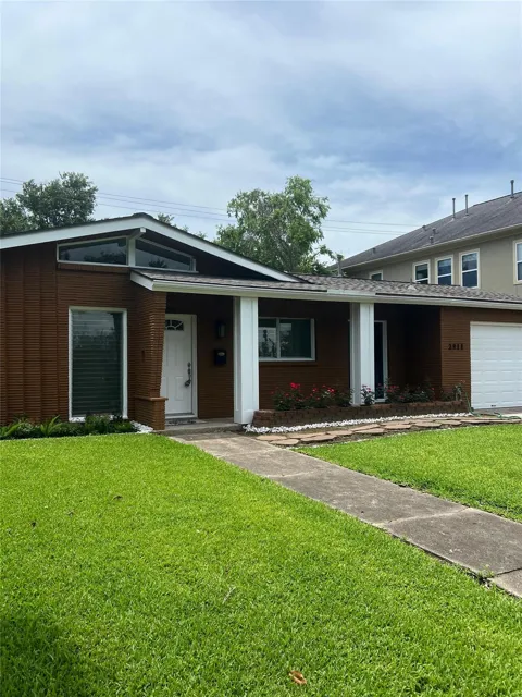 2911 Linkwood Drive