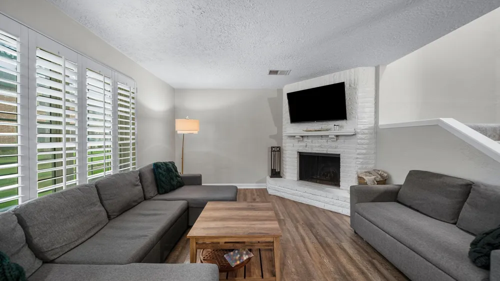 3936 Laura Leigh Drive Friendswood, TX 77546
