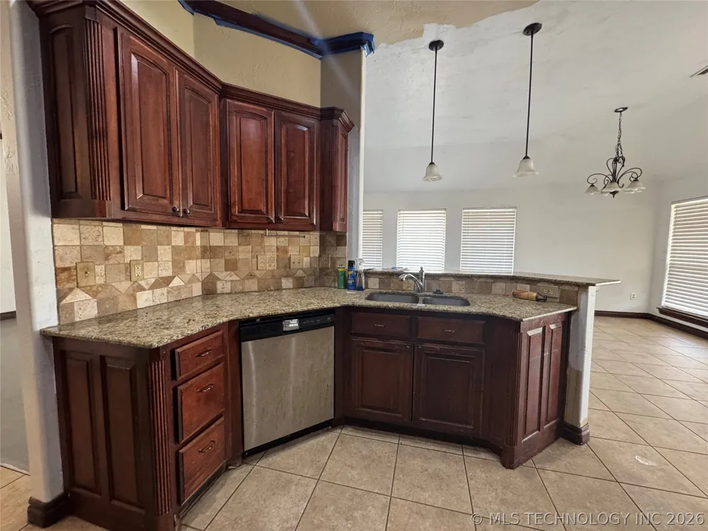 5125 SW 123rd Street Oklahoma City, OK 73173