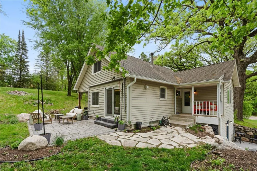 425 County Road 19 Minnetrista, MN 55364
