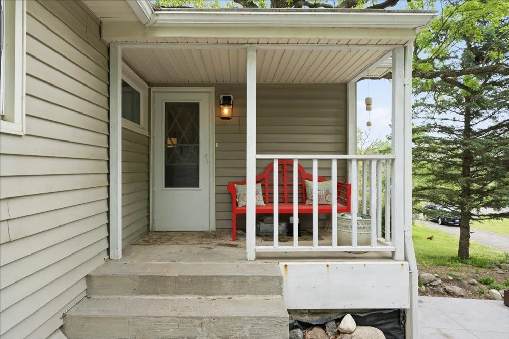 425 County Road 19 Minnetrista, MN 55364