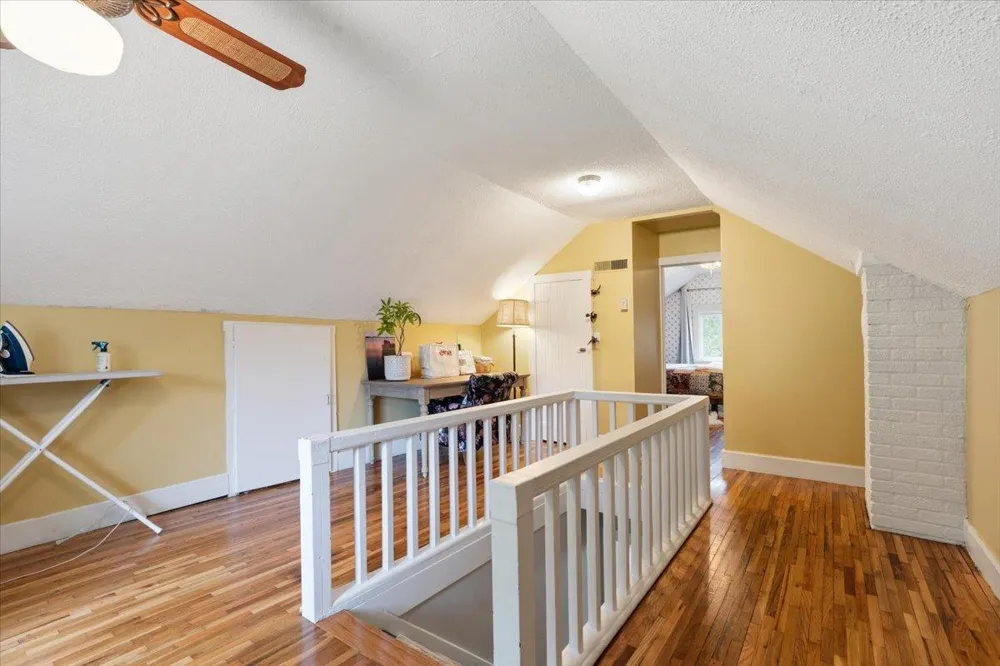 425 County Road 19 Minnetrista, MN 55364