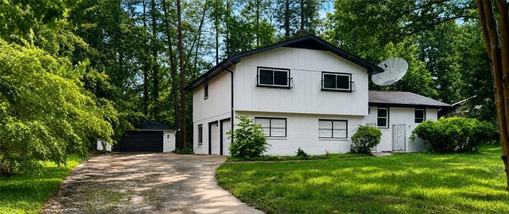 3455 Ravenwood Drive