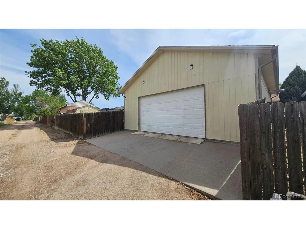527 Elm Street Fort Morgan, CO 80701