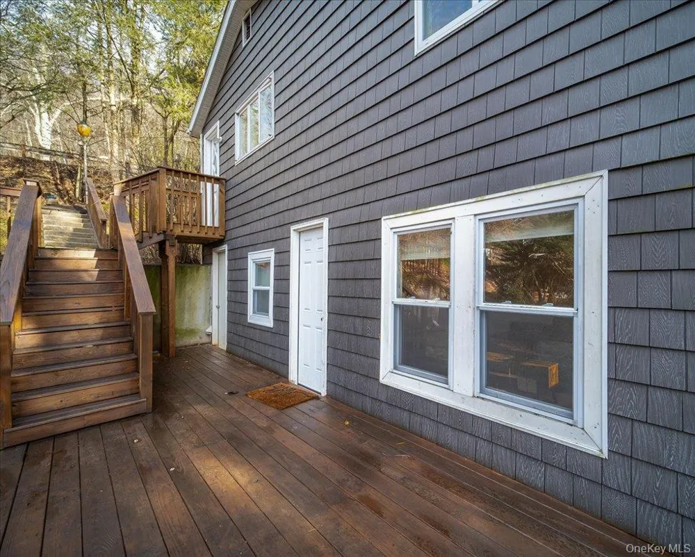 34 Overlook Road Woodbourne, NY 12788